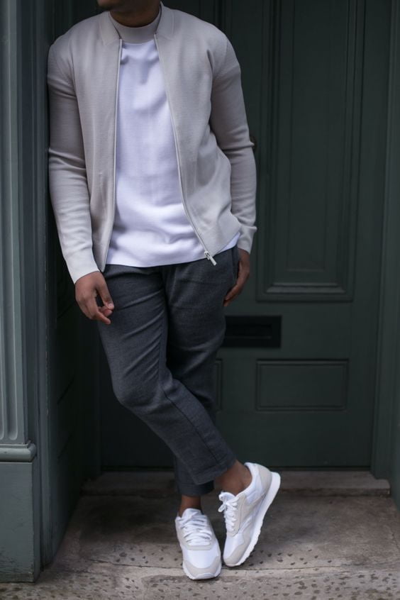 16. Minimalism 16. Minimalism - Men's Fashion Trends