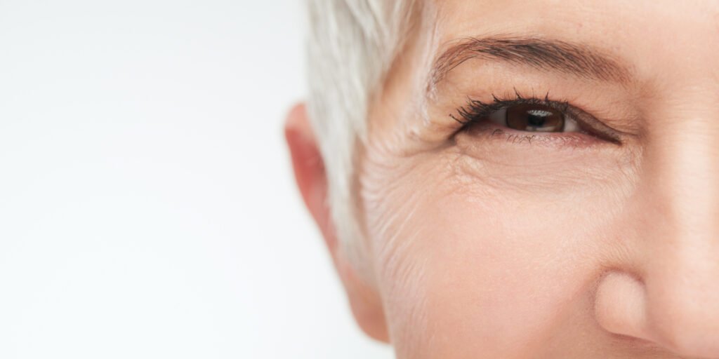 Reduces Wrinkles and Fine Lines Reduces Wrinkles and Fine Lines