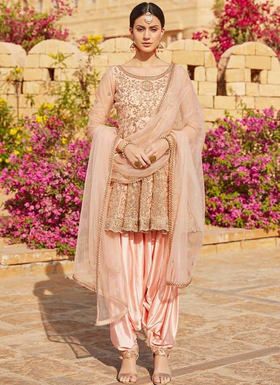Salwar Kameez - Indian Guest Wedding Outfit ideas