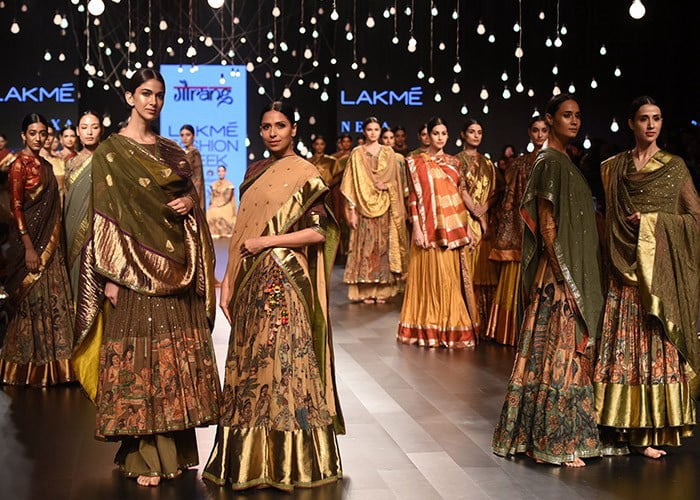 How to Buy Indian Ethnic Wear How to Buy Indian Ethnic Wear