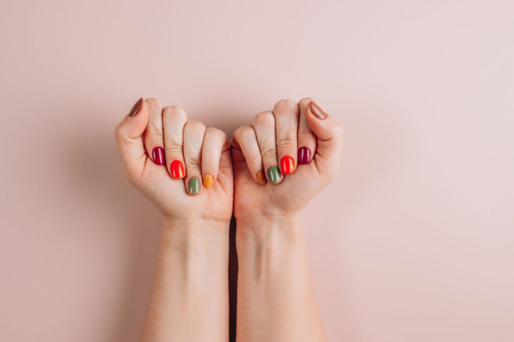 Round Shaped Nails Round Shaped Nails