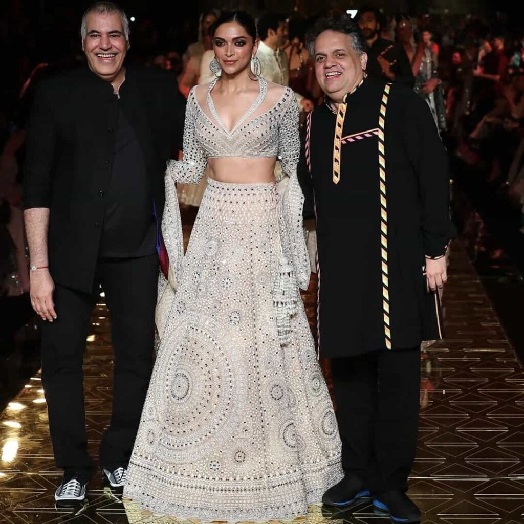Abu Jani & Sandeep Khosla top fashion designers in india - Abu Jani & Sandeep Khosla