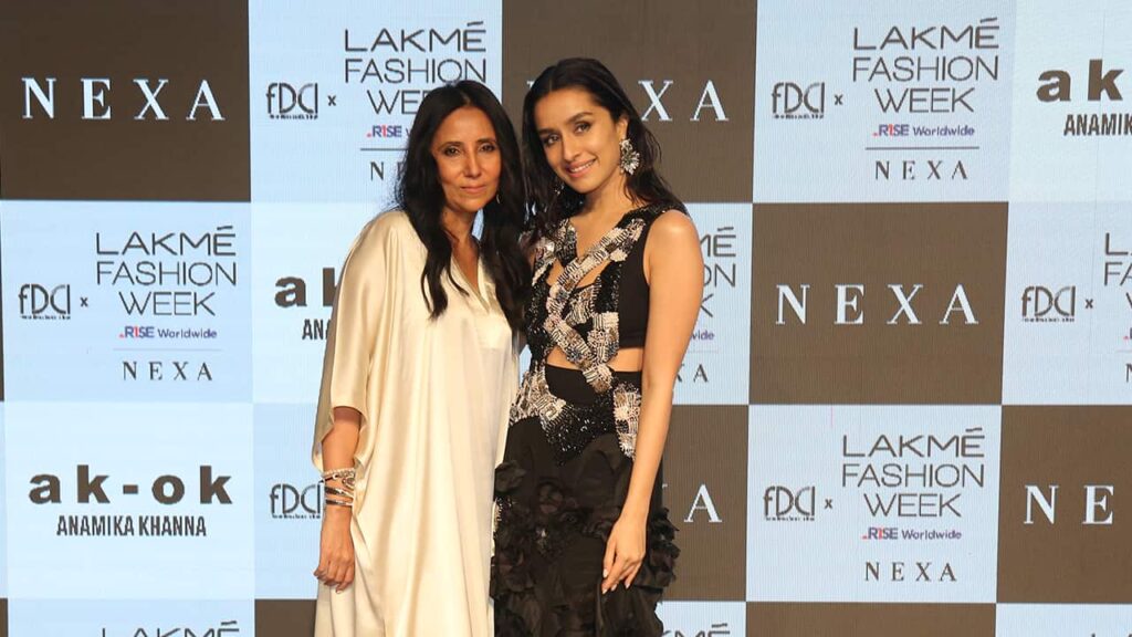 Anamika Khanna top fashion designers in india -Anamika Khanna