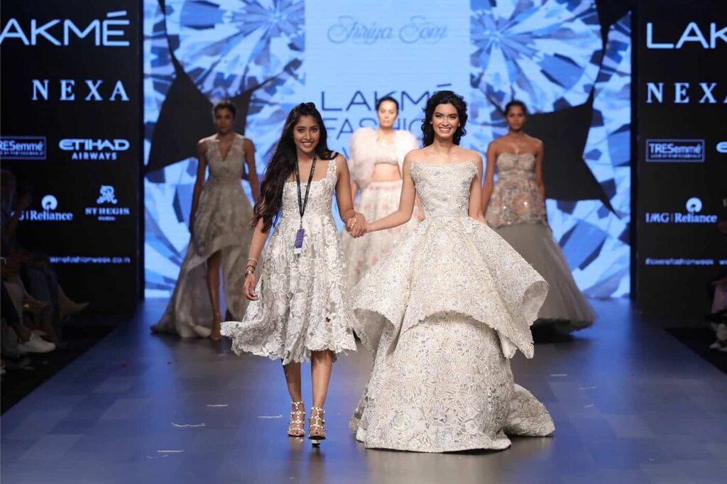 17 Top Fashion Designers in India Leading the Fashion Industry 17 Top Fashion Designers in India Leading the Fashion Industry