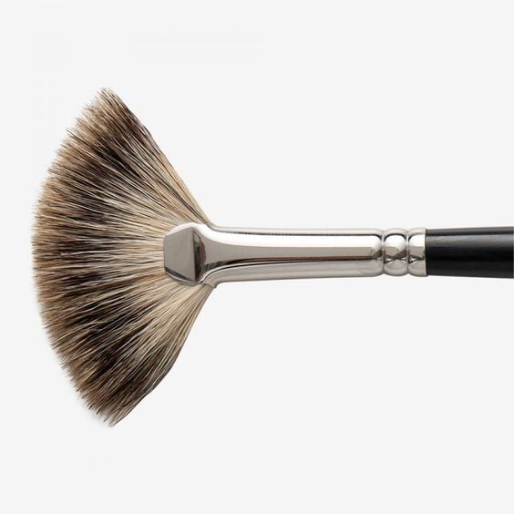 4. Fan Brush 4. Fan Brush - Types of Paintbrushes