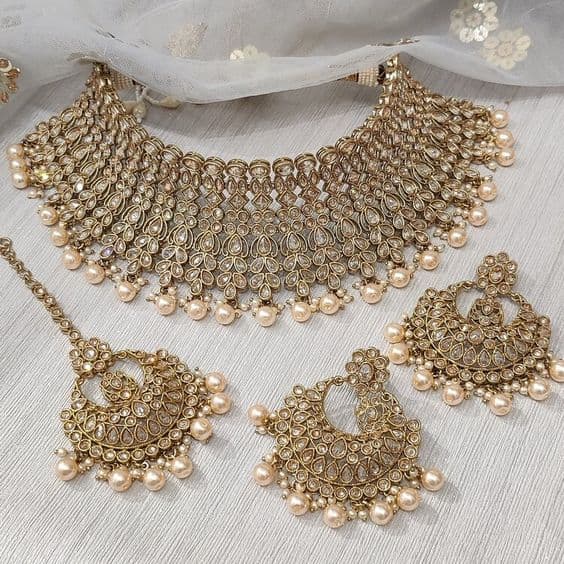 16 Types of Jewellery to Choose From for Any Occasion 16 Types of Jewellery to Choose From for Any Occasion