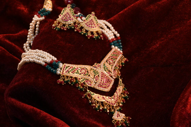 16. Jadau Jewellery types of jewellery - Jadau Jewellery