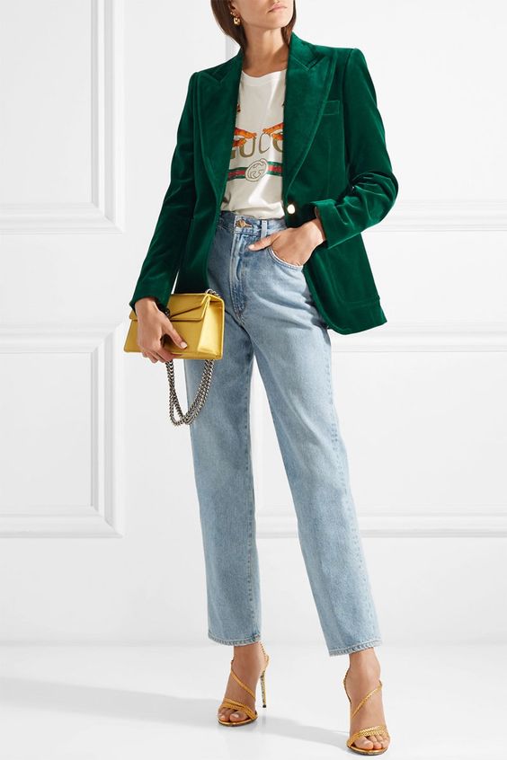 12. Velvet Blazer Outfit for New Year Eve 12. Velvet Blazer Outfit for New Year Eve