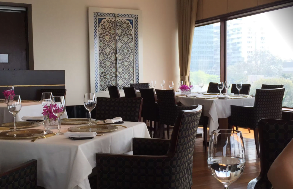 13. Ziya, The Oberoi Mumbai, Nariman Point 13. Ziya, The Oberoi Mumbai, Nariman Point - Romantic Restaurants in Mumbai