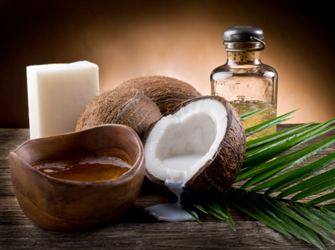 Benefits of Coconut Oil on Skin & Hair Benefits of Coconut Oil on Skin & Hair