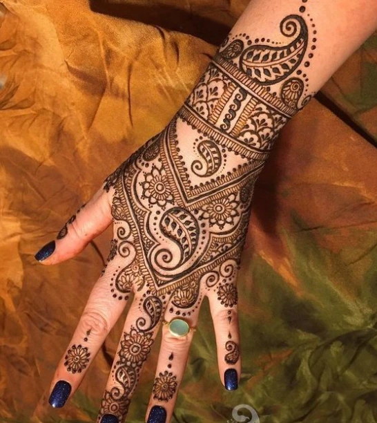 8. Paisley Rajasthani Bridal Mehndi Design 8. Paisley Rajasthani Bridal Mehndi DesignÂ