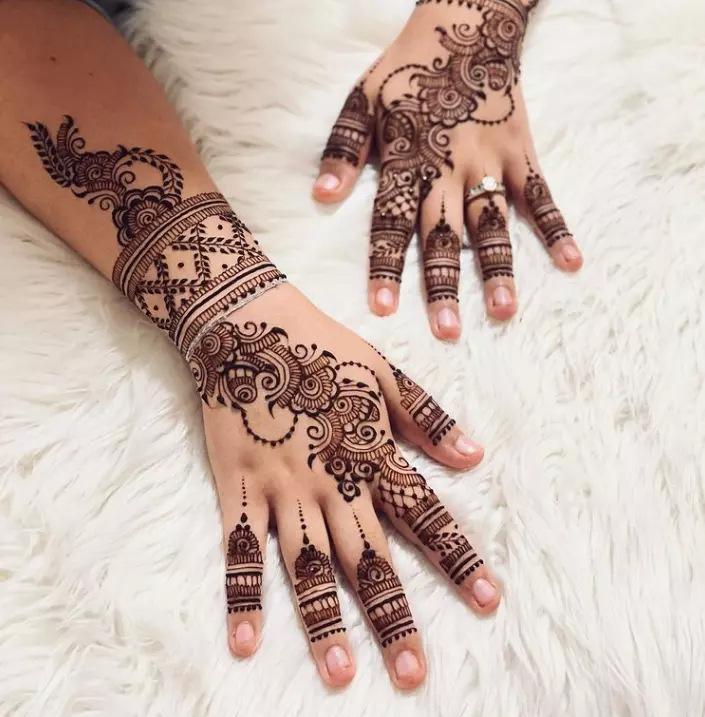 2. Arabic Ring Ceremony Mehndi Designs for Engagement Bride