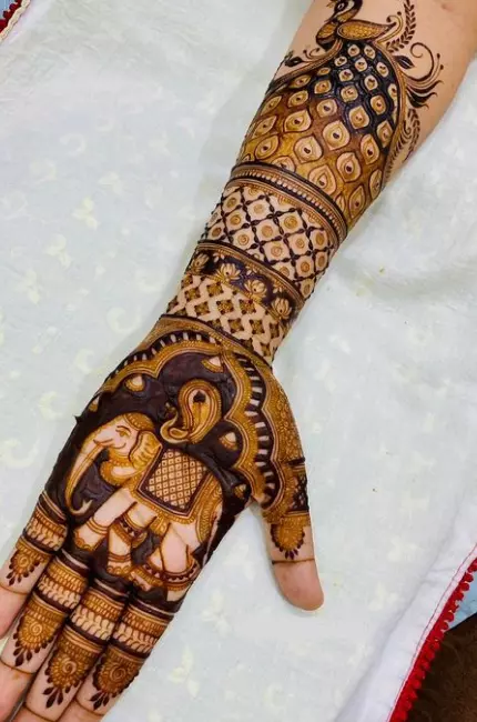 7. Elephant Ring Ceremony Mehndi Designs for Engagement Bride