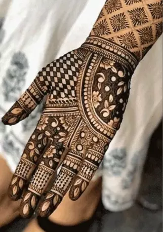 12. Reverse Ring Ceremony Mehndi Designs for Engagement Bride