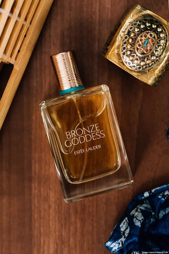 2. Estée Lauder Perfumes 2. Estée Lauder Perfumes