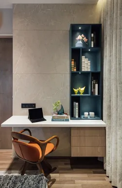 Modern Study Table