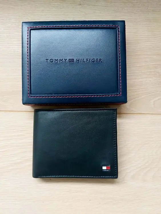 15. Tommy Hilfiger 15. Tommy Hilfiger wallet