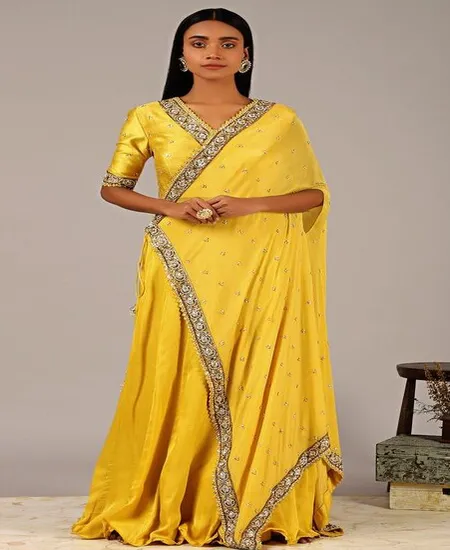 Asymmetrical Drape Dupatta - Dupatta ideas for lehenga