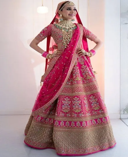Different Styles Of Wearing Dupatta On Lehenga - Dupatta ideas for lehenga