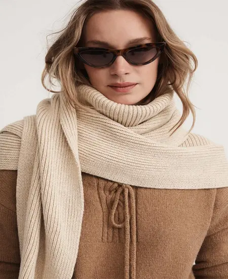 how to style a scarf