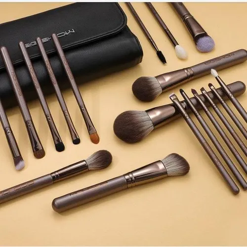 Lip Brushes