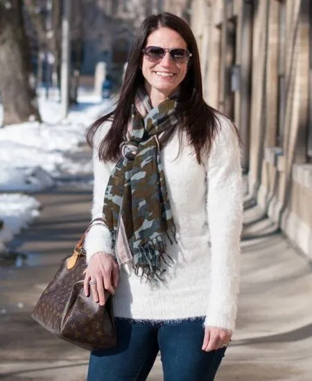 Pretzel Scarf Knot