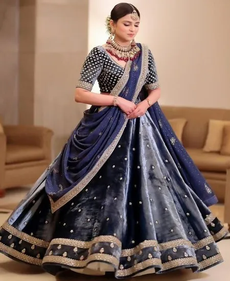 Velvet Dupatta Drapes - Dupatta ideas for lehenga