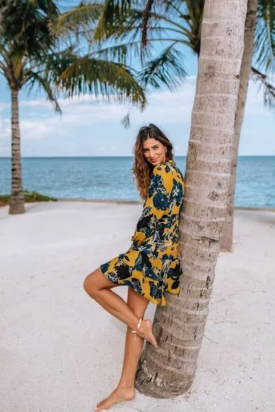 Tropical Beach Outfit