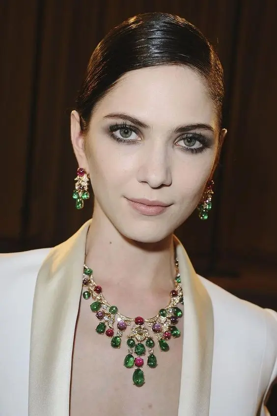 Art Jewellery Art Jewellery - Types Of Jewellery