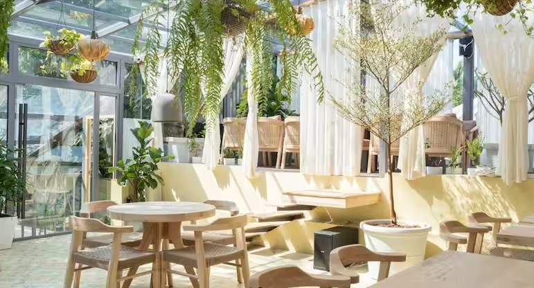 Controversy - Romantic Restaurants in Mumbai