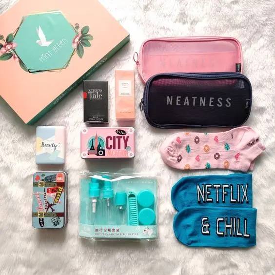 Mini Travelling Hamper - Women's Day Gift Ideas for Employees