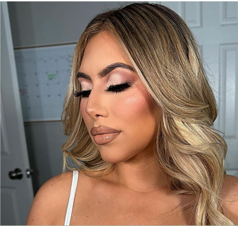 Soft pink - makeup look for valentine's day


