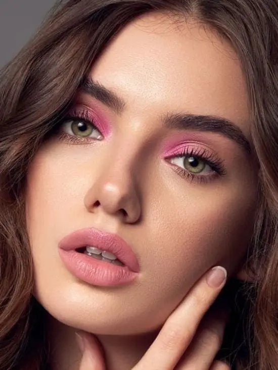 Pastel Pink - makeup look for valentine's day


