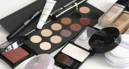cosmetics-1063134_640